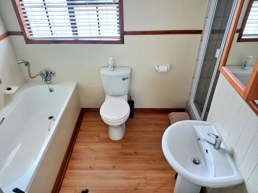 3 Bedroom Property for Sale in Reebok Western Cape